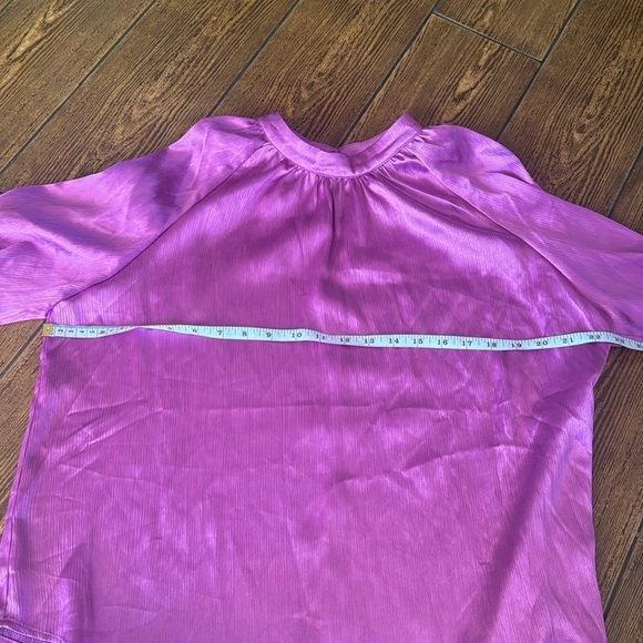 Flying tomato, purple blouse - Picture 3 of 9